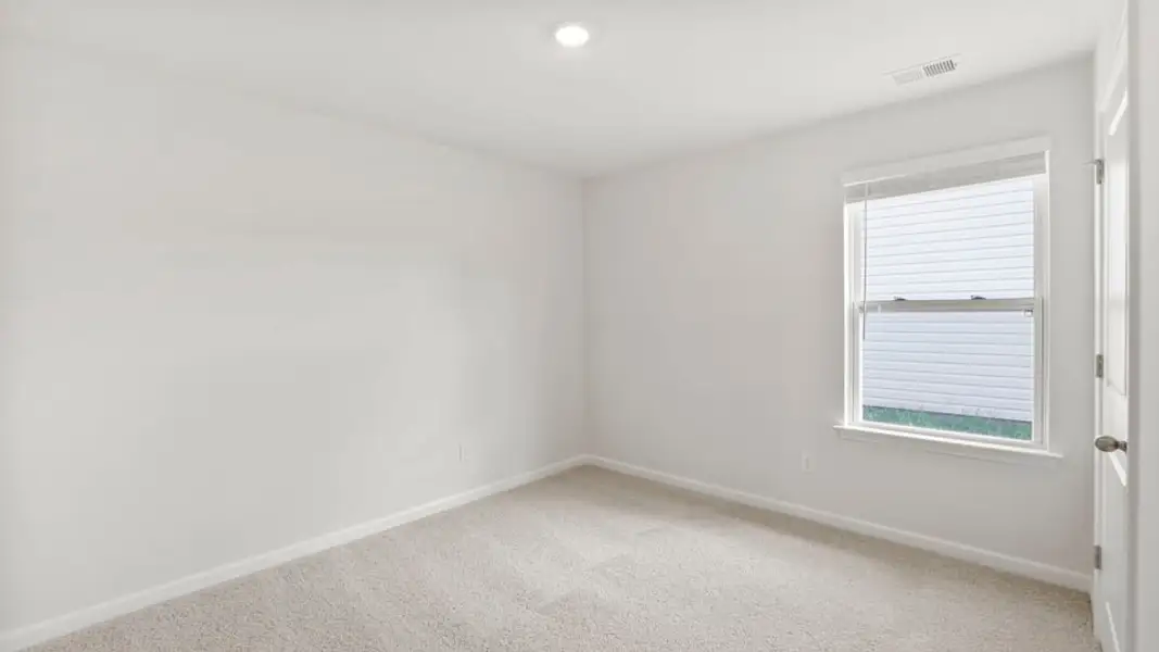 Spacious, unfurnished interior of a new home in Varner Station, Woodruff (Image 18).