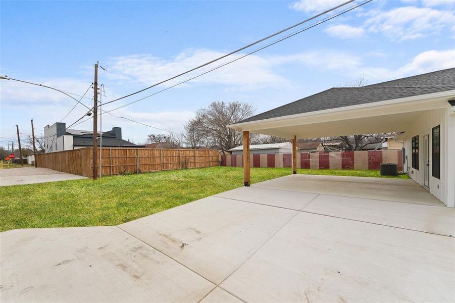 Exterior details and patio area of a home in , Dallas (Image 26).