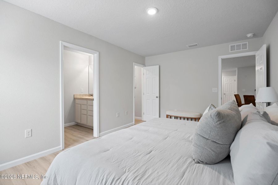 Furnished interior view inside a new home in , Jacksonville (Image 4).