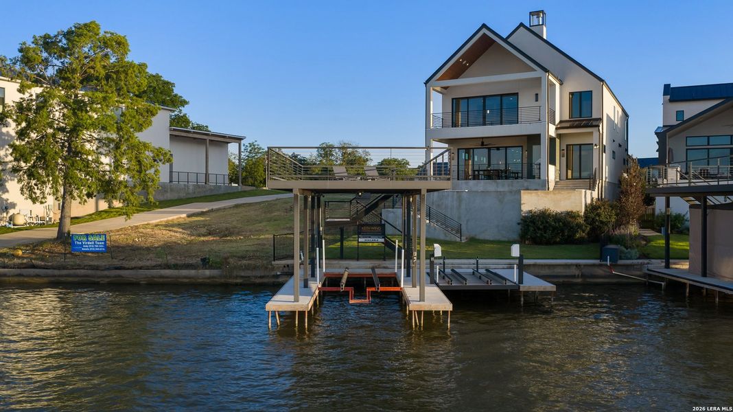 Image 38 of a home in .