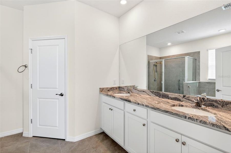 Furnished interior view inside a new home in , Ocala (Image 11).