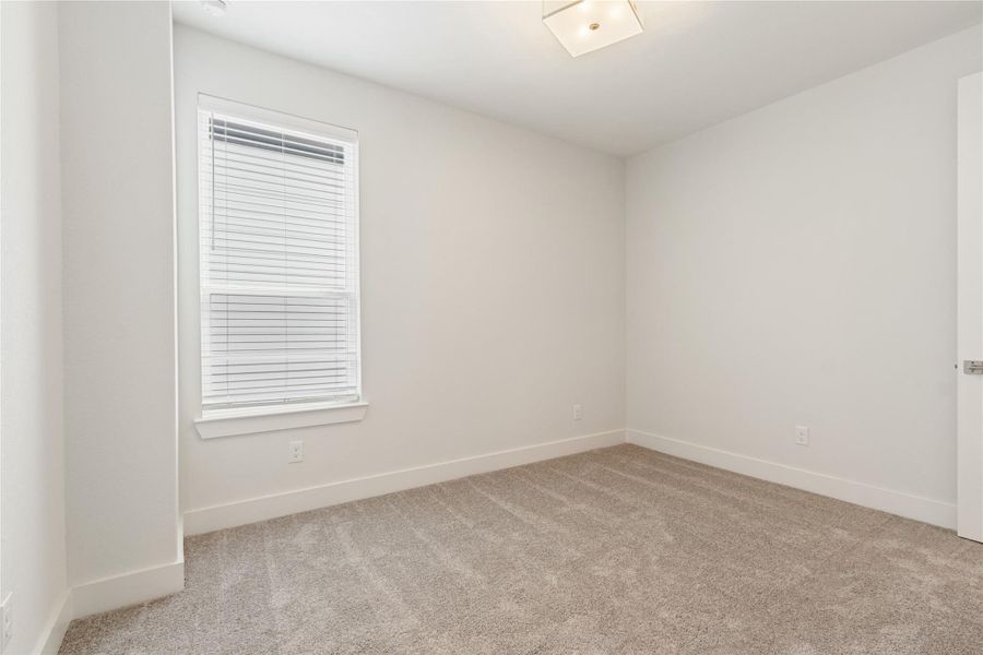 Spacious, unfurnished interior of a new home in Shady Acres, Houston (Image 15). Spacious, unfurnished interior of a new home in Shady Acres, Houston (Image 15).
