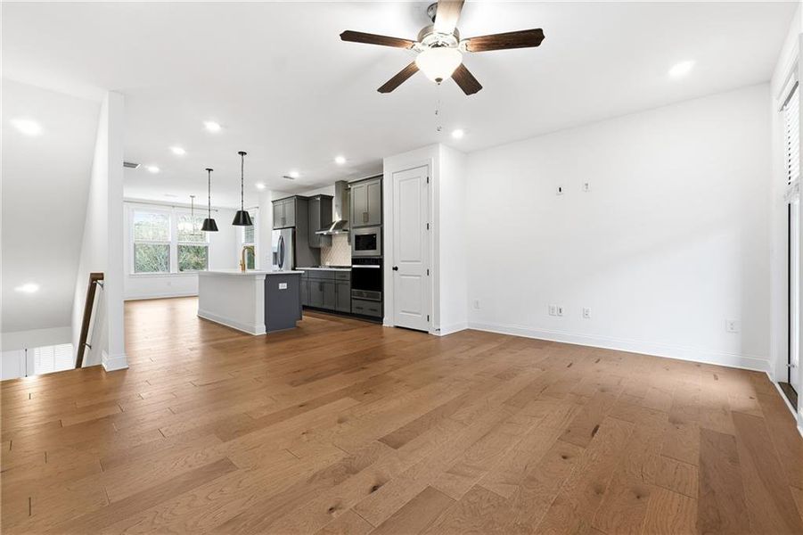 Spacious, unfurnished interior of a new home in , Atlanta (Image 24).