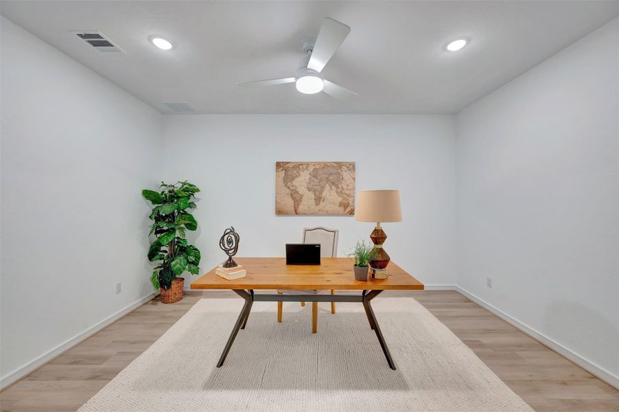 Convenient home office Convenient home office