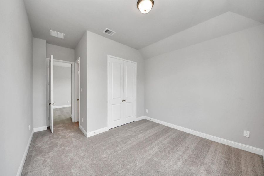 Spacious, unfurnished interior of a new home in ARTAVIA: Hilltop Collection, Conroe (Image 12). Spacious, unfurnished interior of a new home in ARTAVIA: Hilltop Collection, Conroe (Image 12).