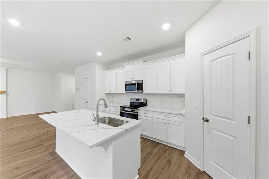 Furnished interior view inside a new home in , Carrollton (Image 7).