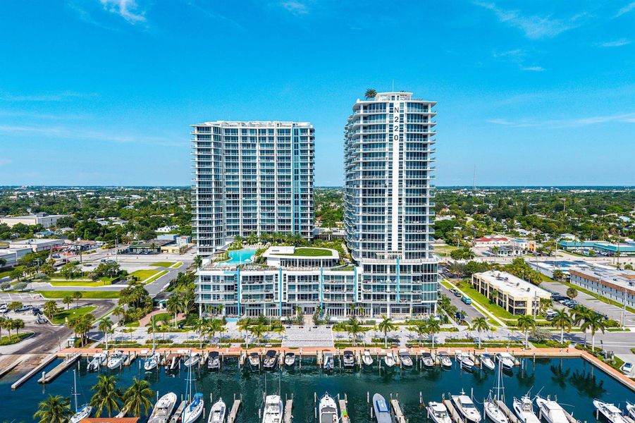 038-220LakeShoreDrive-1107-LakePark-FL-3 038-220LakeShoreDrive-1107-LakePark-FL-3