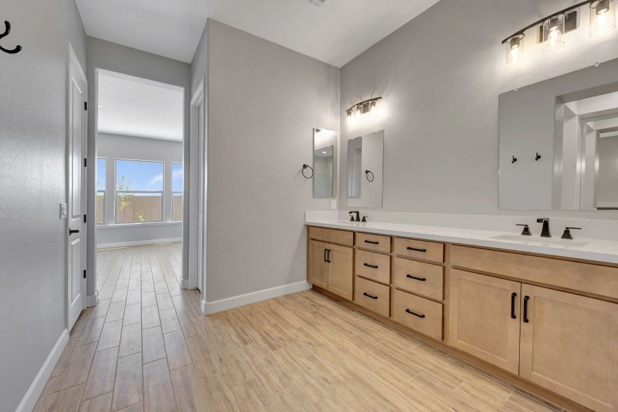 Owner's Bath Owner's Bath