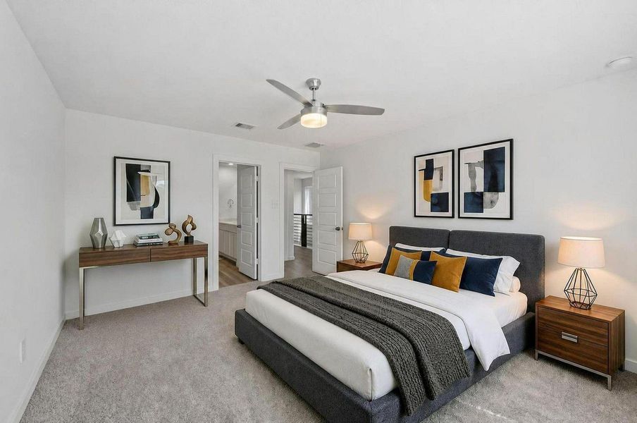 Large primary bedroom with ensuite bathroom - Virtually staged Large primary bedroom with ensuite bathroom - Virtually staged