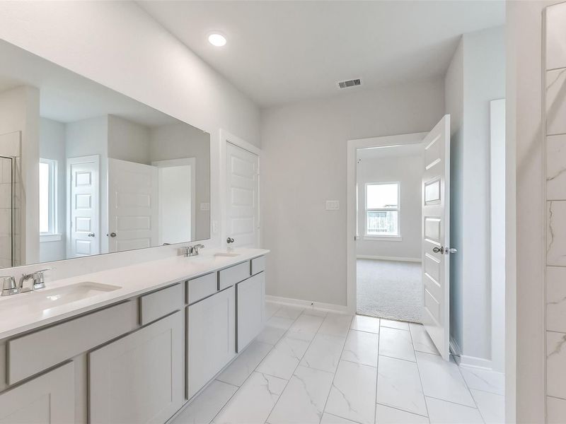 Furnished interior view inside a new home in River Ranch Meadows, Dayton (Image 10).