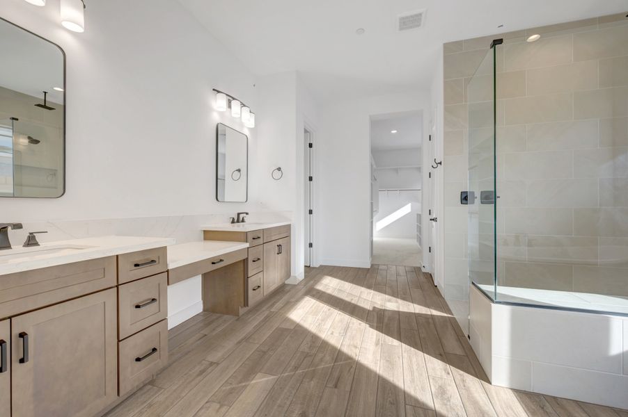 Owner's Bath Owner's Bath
