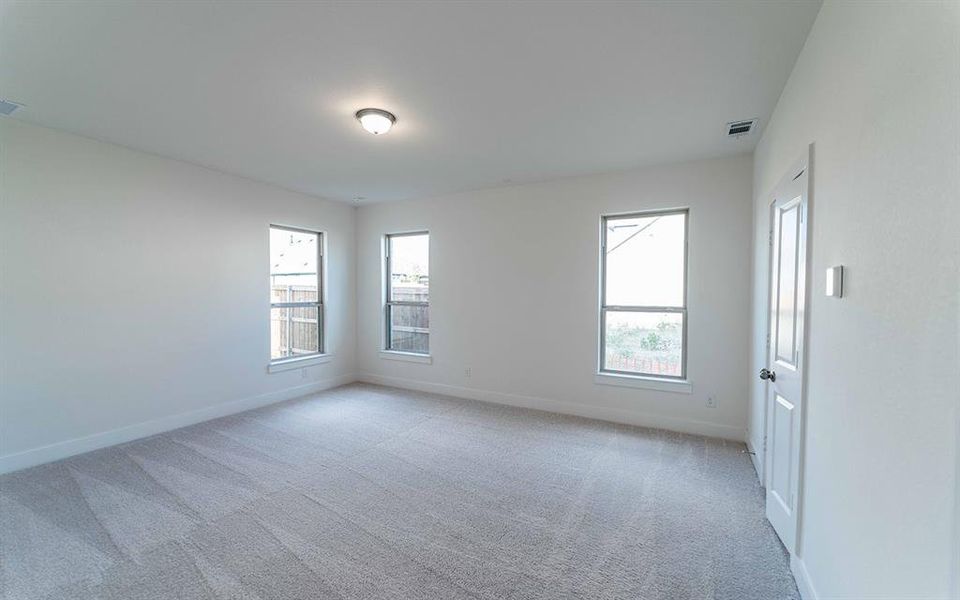 Spacious, unfurnished interior of a new home in La Terra, Celina (Image 13). Spacious, unfurnished interior of a new home in La Terra, Celina (Image 13).
