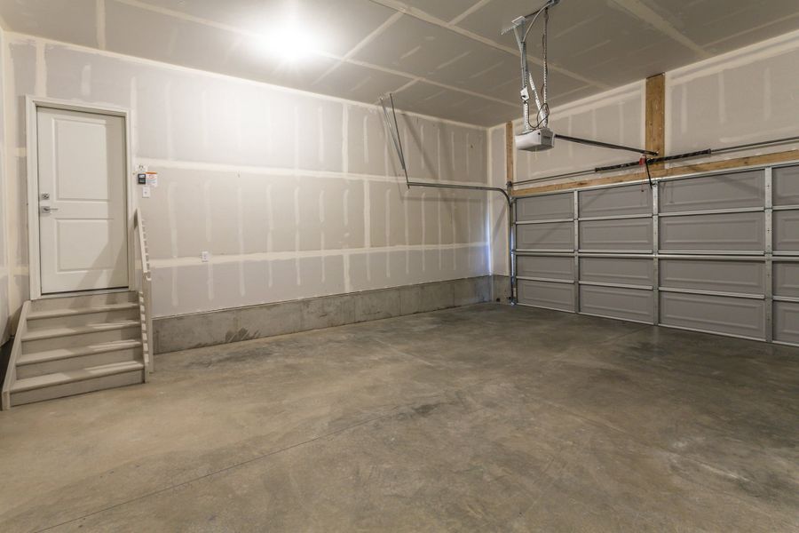 Spacious, unfurnished interior of a new home in Bloom, Fort Collins (Image 73).