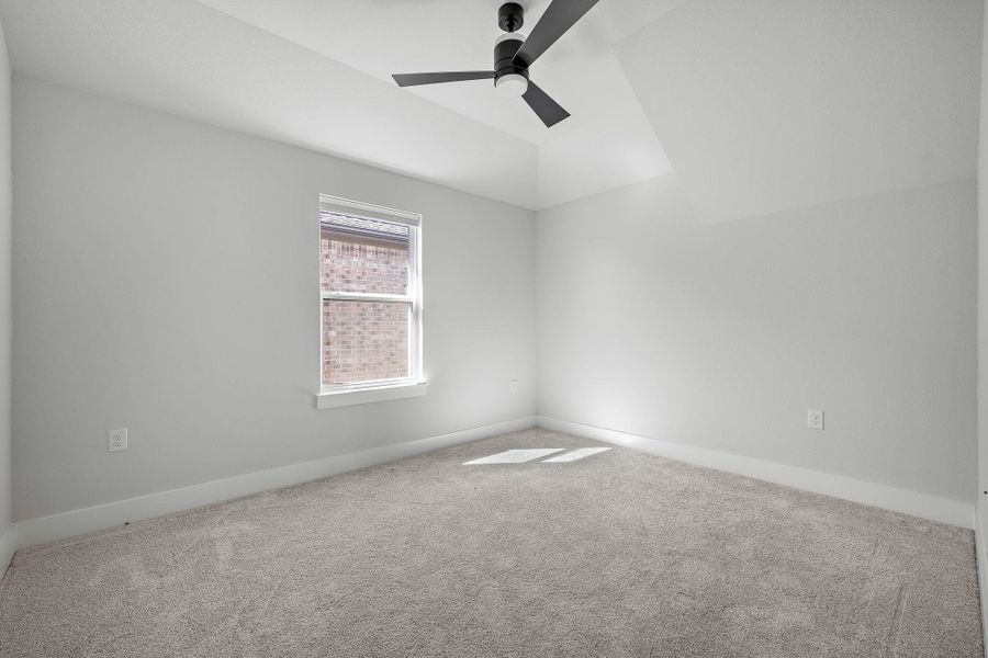 4th bedroom opposite view