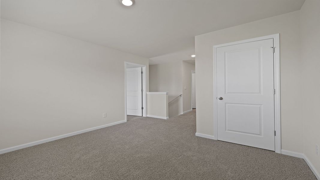 Spacious, unfurnished interior of a new home in Treemont Commons, Wellford (Image 22).