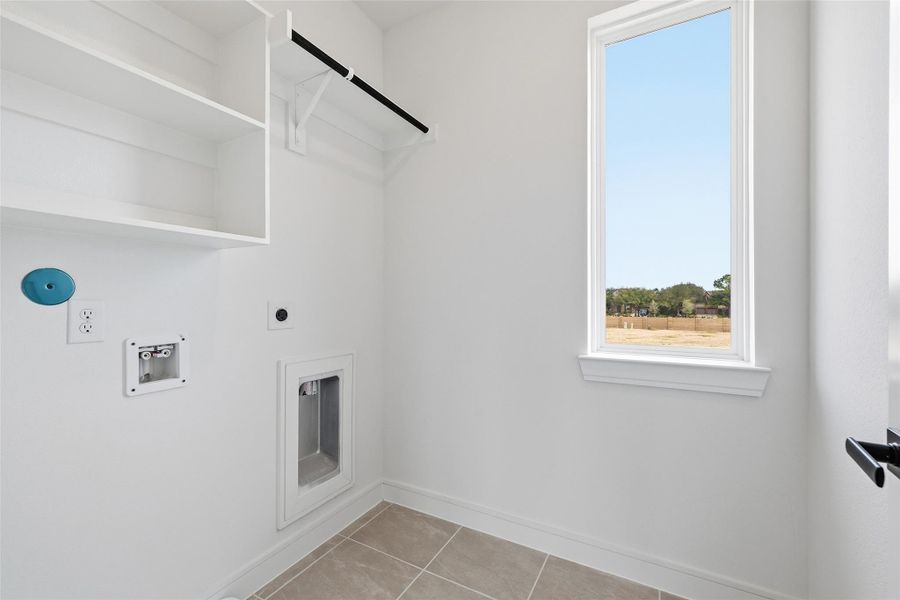 Spacious, unfurnished interior of a new home in Bridgeland Central, Cypress (Image 27).