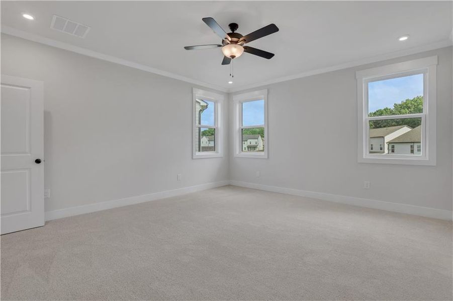 Spacious, unfurnished interior of a new home in The Paddocks at Doc Hughes, Buford (Image 40).