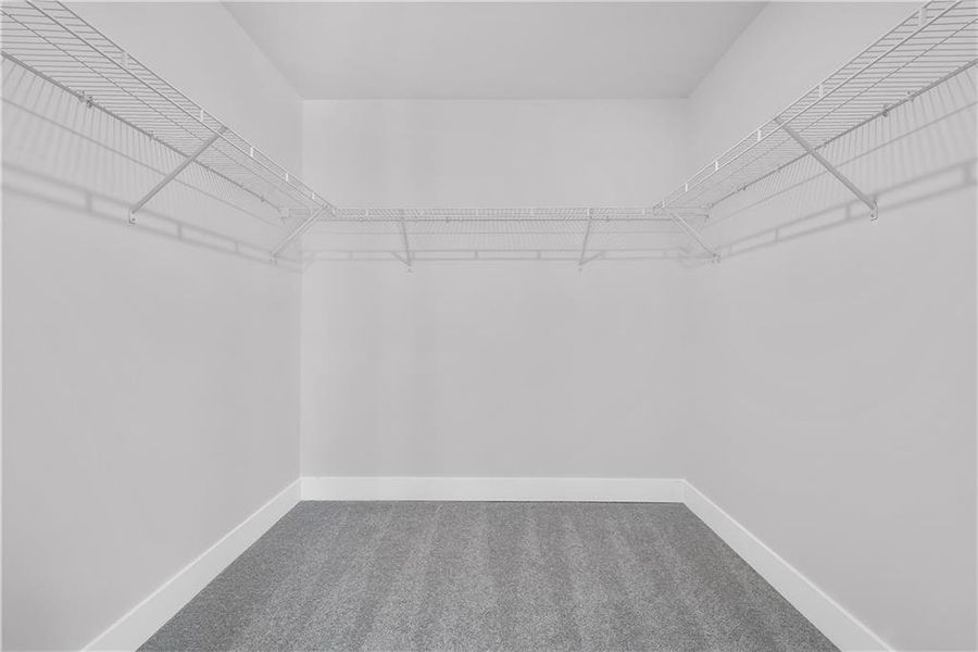 Spacious, unfurnished interior of a new home in Shadow Creek, Jackson (Image 24).