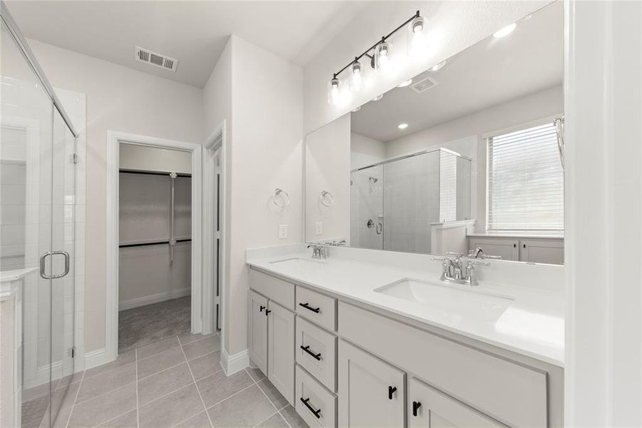 12_1436 Bramante, Celina 12_1436 Bramante, Celina