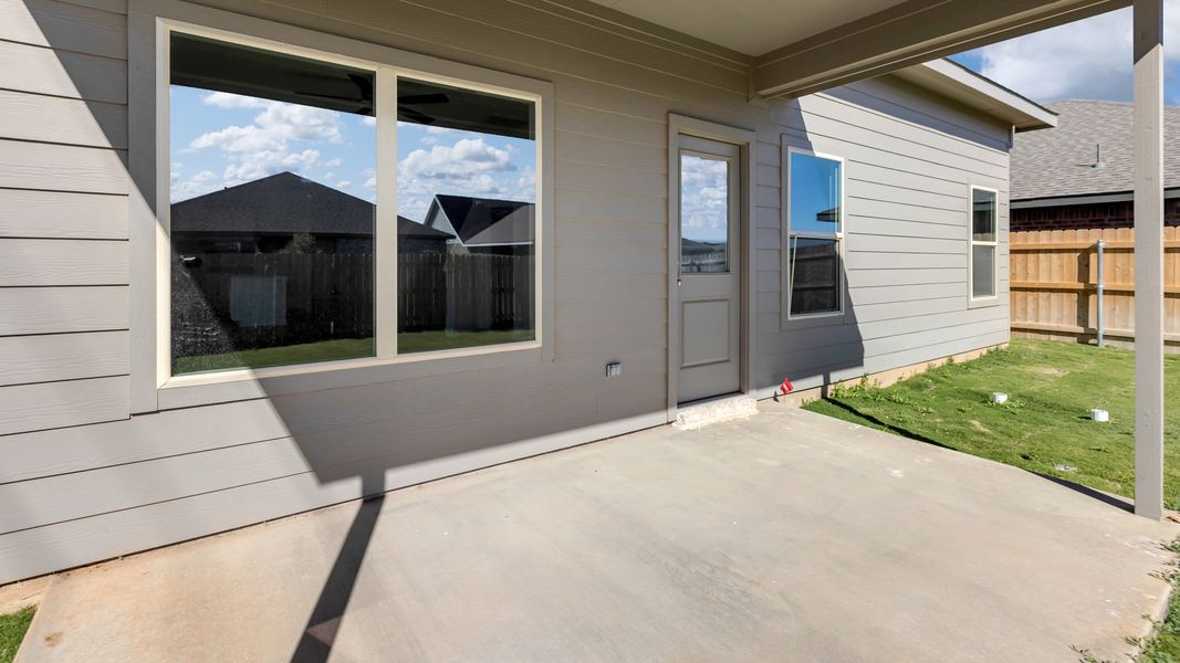 Exterior details and patio area of a home in Everest Heights, Lubbock (Image 17). Exterior details and patio area of a home in Everest Heights, Lubbock (Image 17).