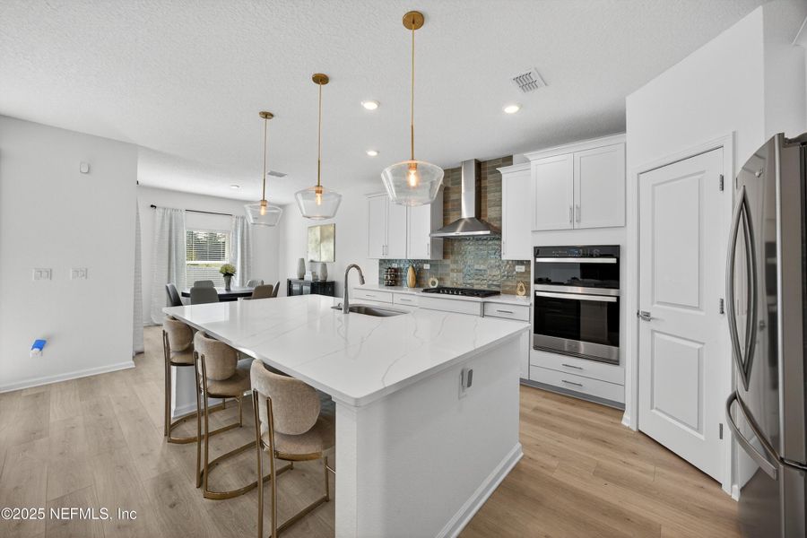 Furnished interior view inside a new home in , Middleburg (Image 36).