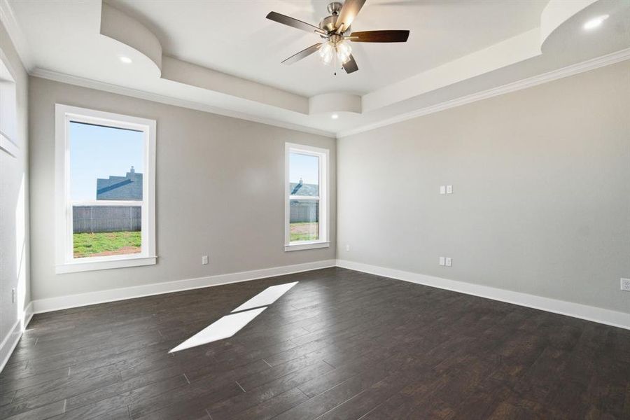 Spacious, unfurnished interior of a new home in , Abilene (Image 33).