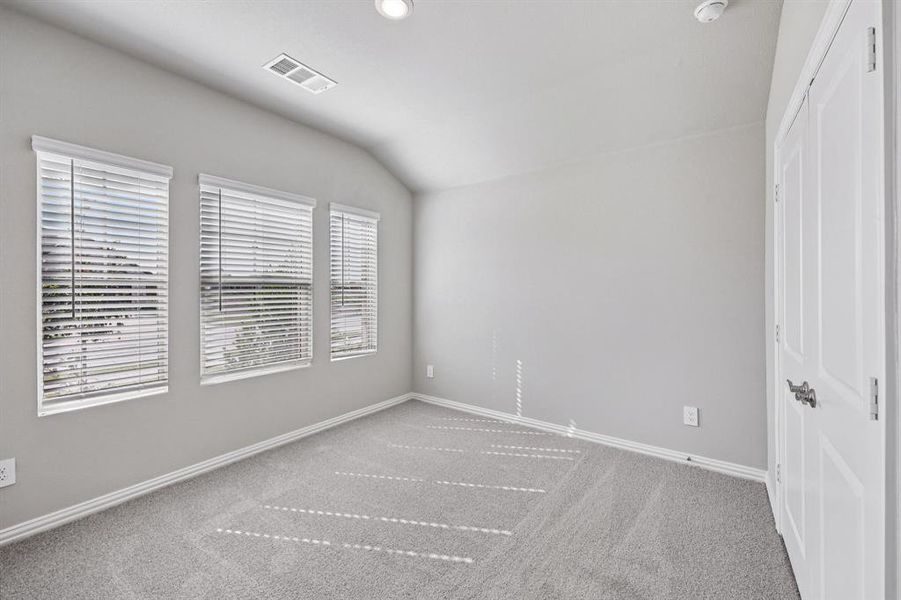 Spacious, unfurnished interior of a new home in Lakehaven - Signature Series, Farmersville (Image 22).