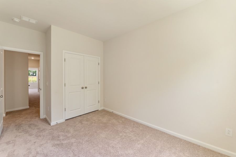 Spacious, unfurnished interior of a new home in Edwards Station, Taylors (Image 24).