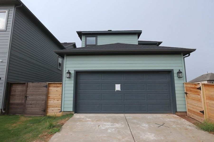 **HOME ESTIMATED TO BE COMPLETE OCTOBER 2025** **HOME ESTIMATED TO BE COMPLETE OCTOBER 2025**