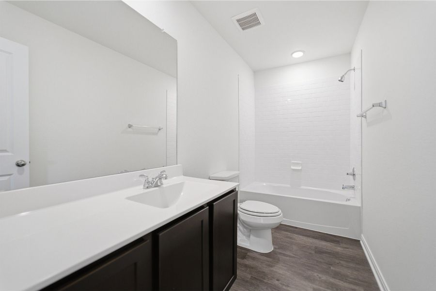 Furnished interior view inside a new home in La Terra, Celina (Image 14). Furnished interior view inside a new home in La Terra, Celina (Image 14).
