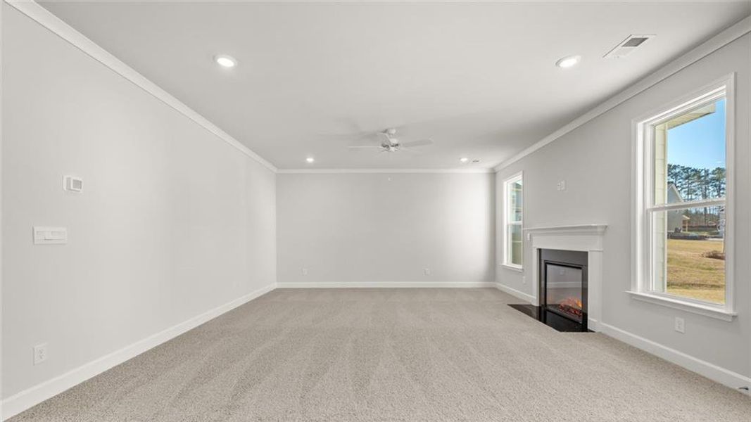 Spacious, unfurnished interior of a new home in Evergreen Crossing, Locust Grove (Image 28).