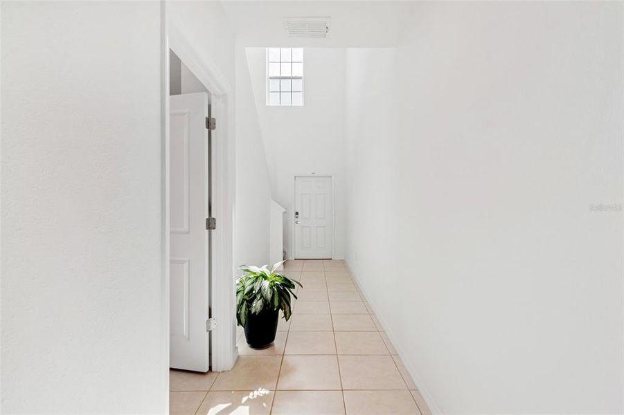 Spacious, unfurnished interior of a new home in , Zephyrhills (Image 37).