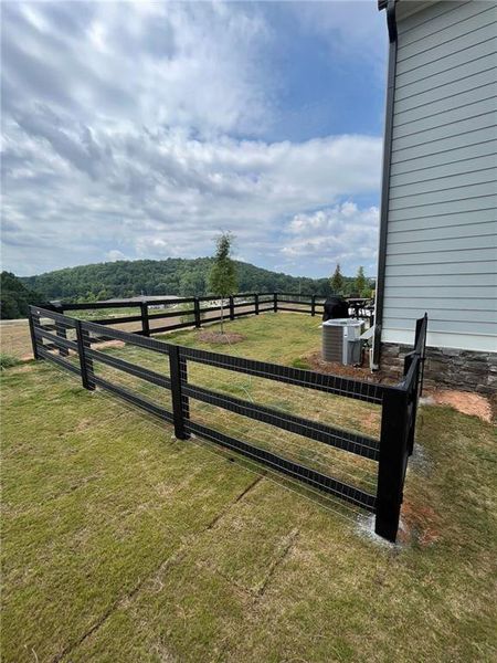 Exterior details and patio area of a home in , Dawsonville (Image 3).