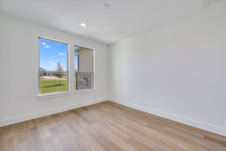 Representative unfurnished interior of a home built from the Llano II by Giddens Homes in Whispering Wind, Bertram (Image 114). Representative unfurnished interior of a home built from the Llano II by Giddens Homes in Whispering Wind, Bertram (Image 114).
