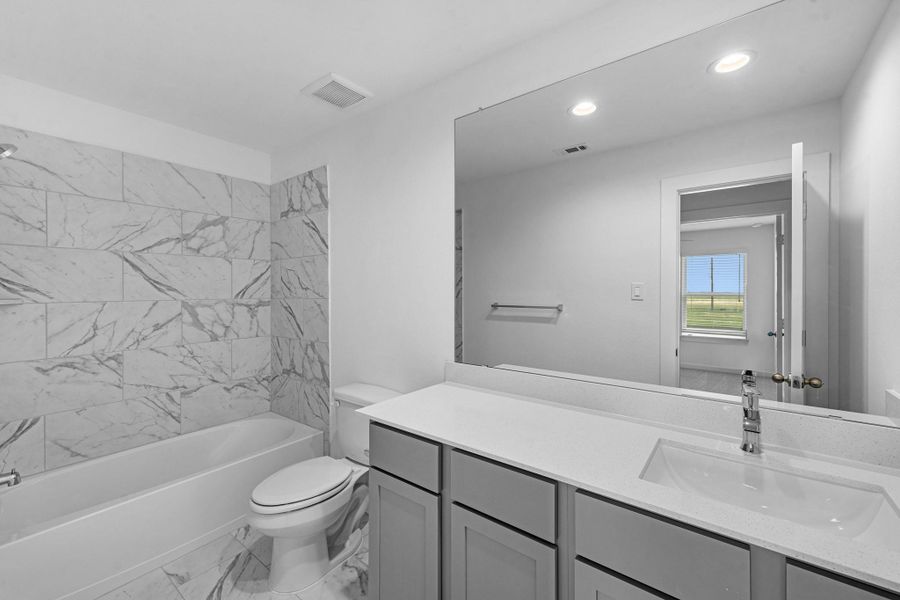 Furnished interior view inside a new home in Grand Mason Crossing, Katy (Image 10). Furnished interior view inside a new home in Grand Mason Crossing, Katy (Image 10).