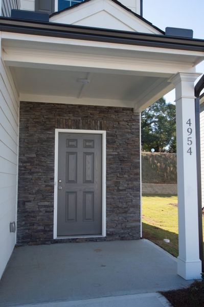 Representative exterior details of a home built from the Greenbrier by Piedmont Residential in Meadowyn, Cartersville (Image 4). Representative exterior details of a home built from the Greenbrier by Piedmont Residential in Meadowyn, Cartersville (Image 4).