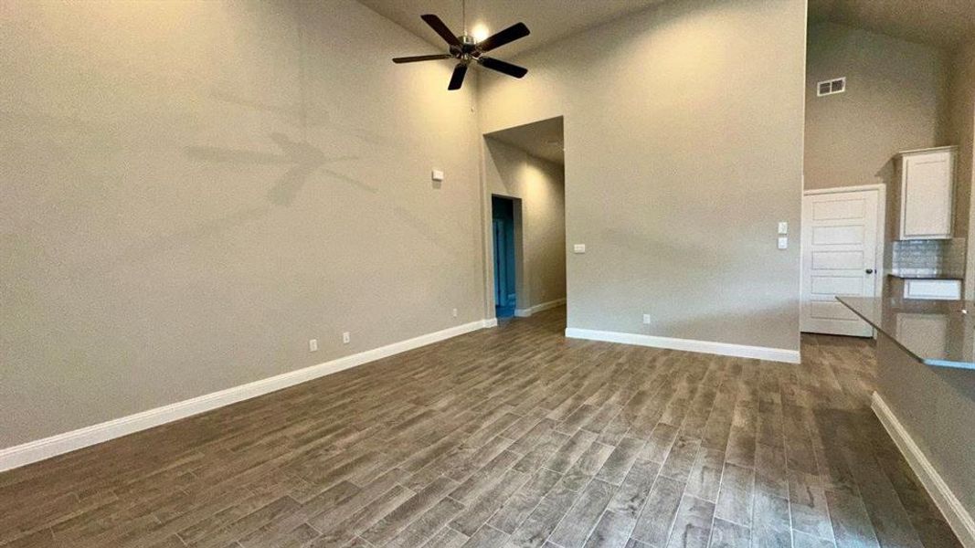 Spacious, unfurnished interior of a new home in Eagle Creek, Denton (Image 17). Spacious, unfurnished interior of a new home in Eagle Creek, Denton (Image 17).