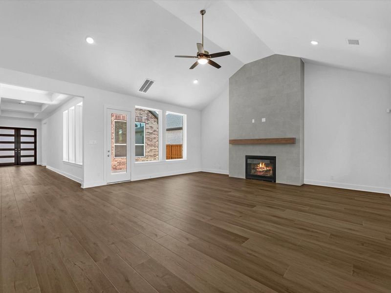 Spacious, unfurnished interior of a new home in Woodson’s Reserve, Spring (Image 18).