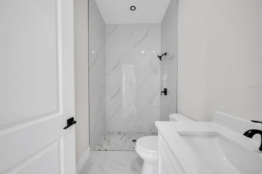 Image 33 of a home in .