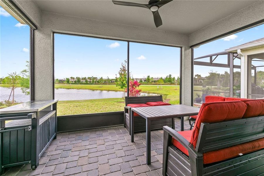 Exterior details and patio area of a home in , St. Cloud (Image 20).