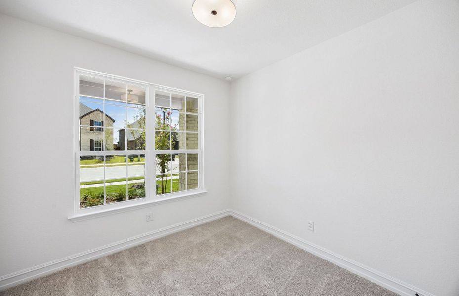 Spacious, unfurnished interior of a new home in Whitewing Trails, Princeton (Image 16).