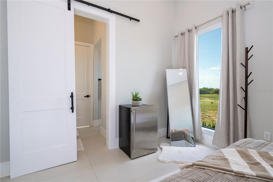 Furnished interior view inside a new home in , Montverde (Image 58).
