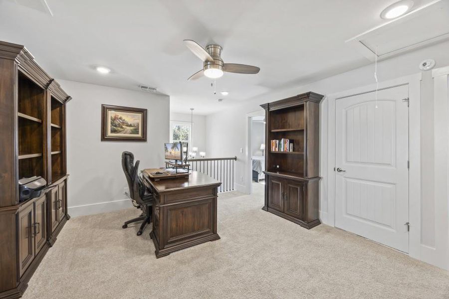 Furnished interior view inside a new home in The Cottages Of Lake Lanier, Gainesville (Image 8).