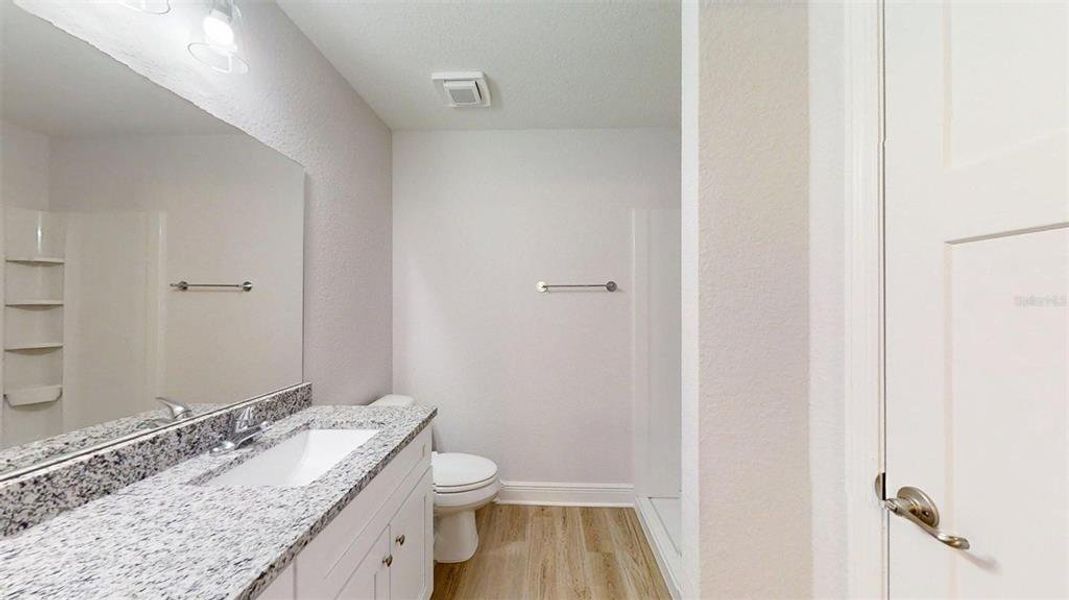 Furnished interior view inside a new home in , Dunnellon (Image 9).