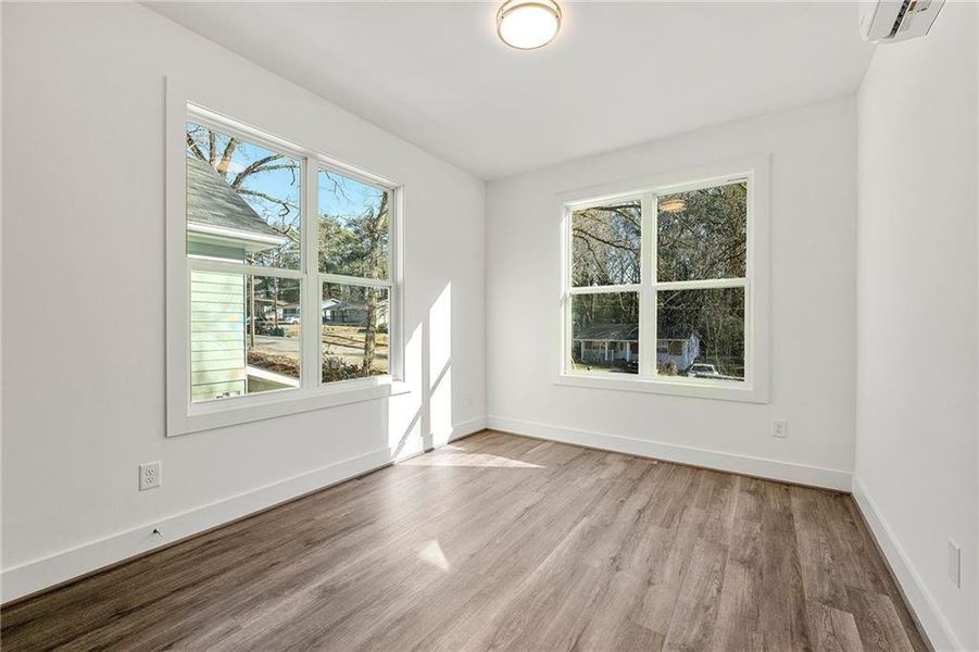 Spacious, unfurnished interior of a new home in , Atlanta (Image 19).