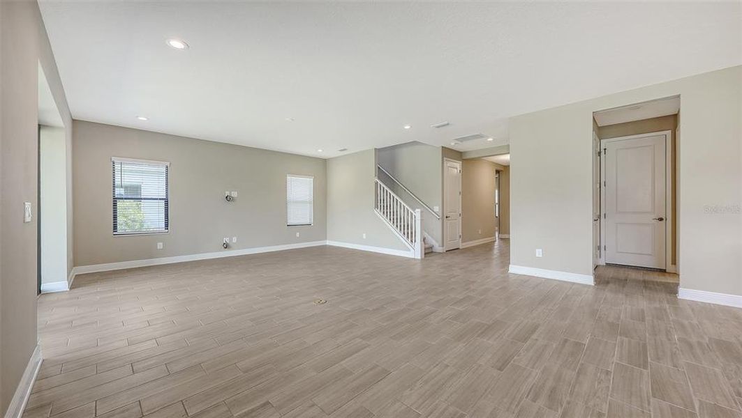 Spacious, unfurnished interior of a new home in Palm Grove, Lakewood Ranch (Image 37). Spacious, unfurnished interior of a new home in Palm Grove, Lakewood Ranch (Image 37).