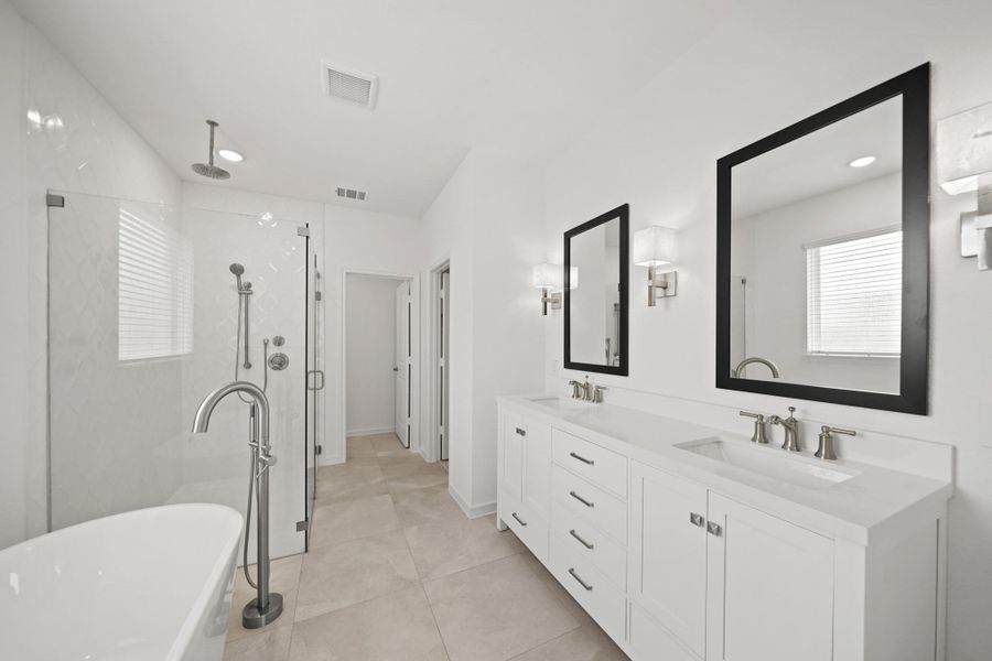 Relaxing primary bath (*Photo not of actual home and used for illustration purposes only.) Relaxing primary bath (*Photo not of actual home and used for illustration purposes only.)