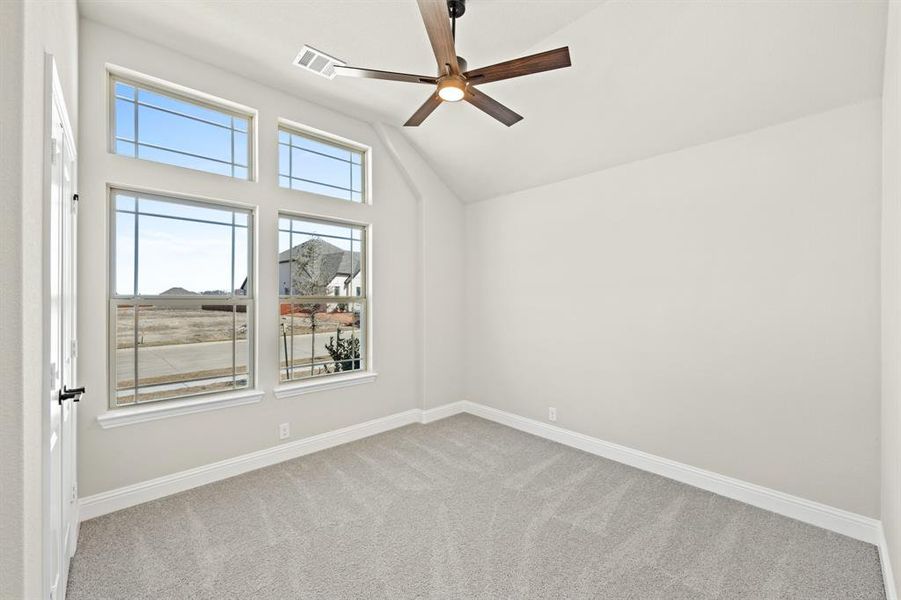 Spacious, unfurnished interior of a new home in The Oaks, Red Oak (Image 30).