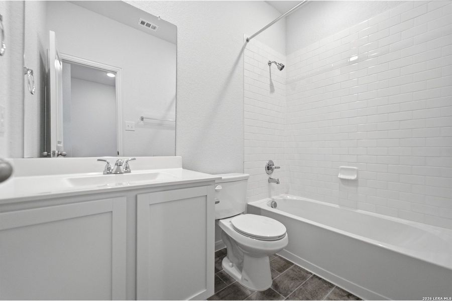 Furnished interior view inside a new home in Laurel Vistas, San Antonio (Image 11).