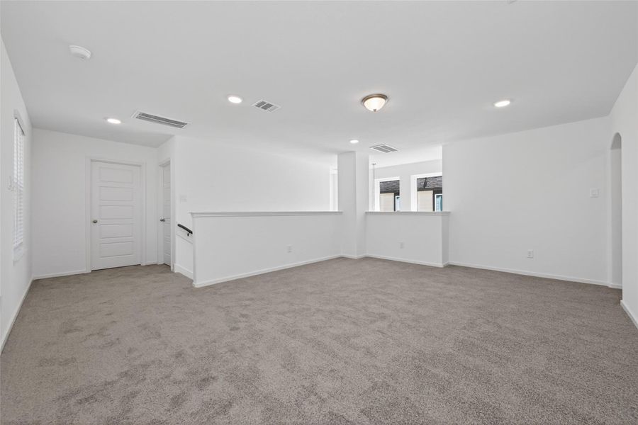 Spacious, unfurnished interior of a new home in Enclave at Willis, Willis (Image 34).